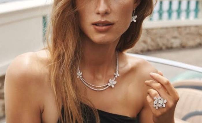The Emotional Weight of Heirloom Jewelry and the Need for Careful Evaluation The Emotional Weight of Heirloom Jewelry and the Need for Careful Evaluation